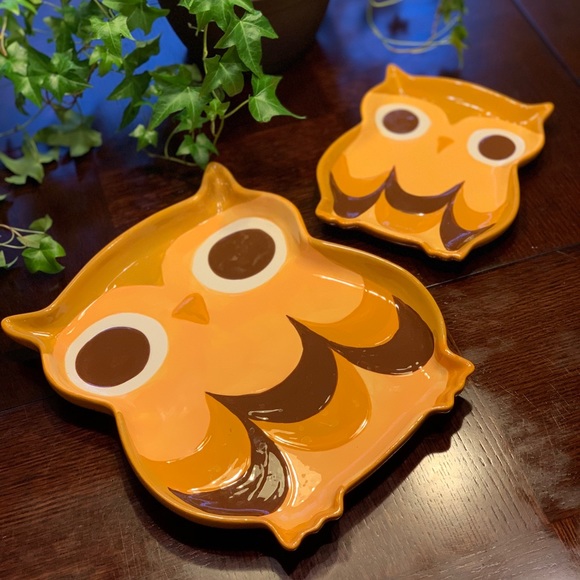 2 Owl Platters 12”x10.5” 8”x7”